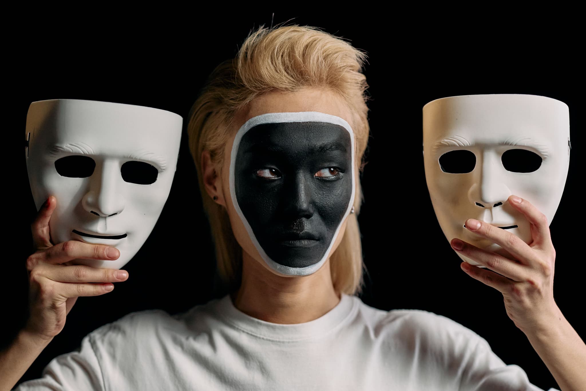 Fake Job Candidates and Deepfake Interviews: How to Spot Them