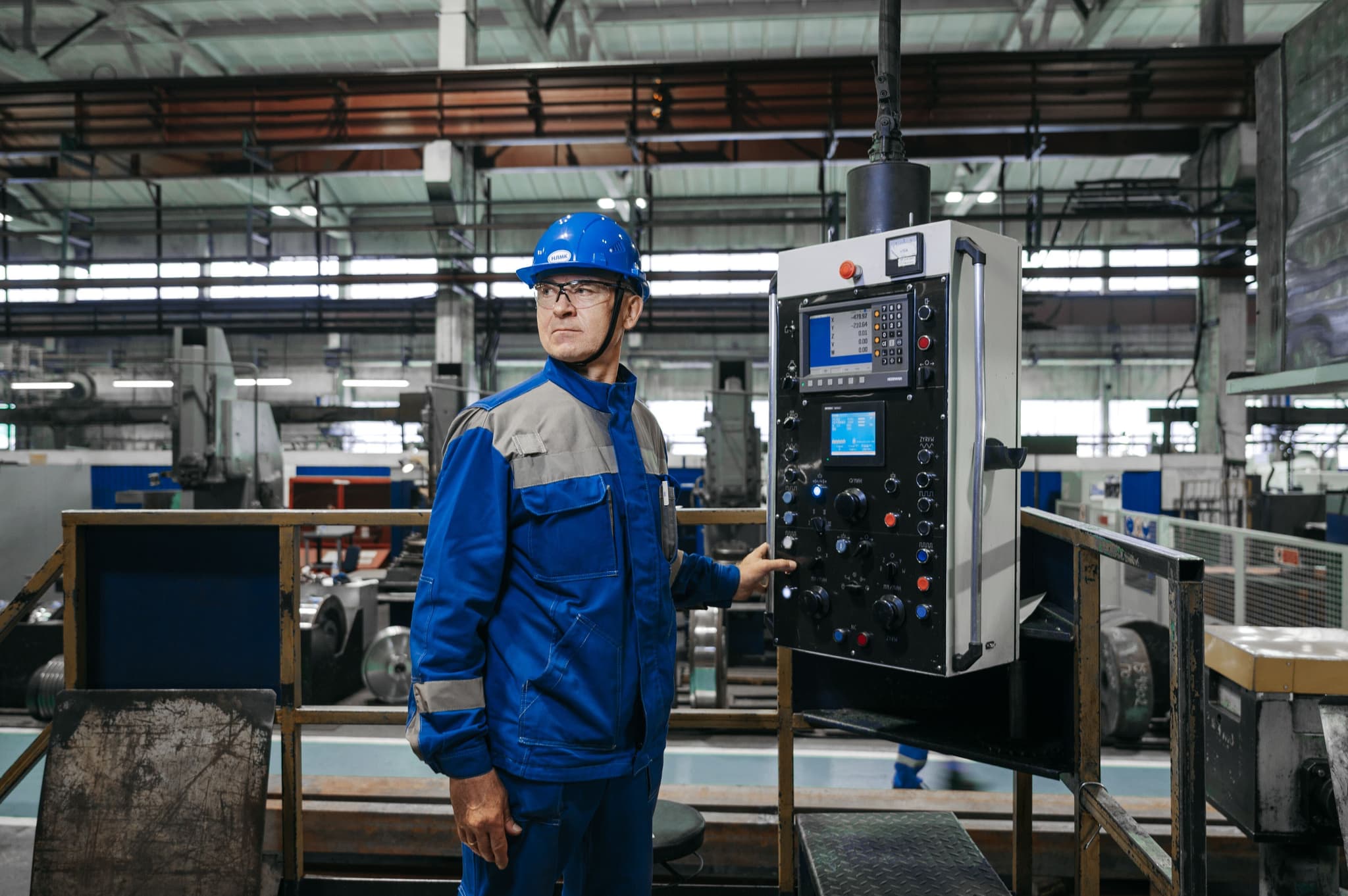 A $1 Trillion Season With Fewer Seasonal Workers. Do the Math.